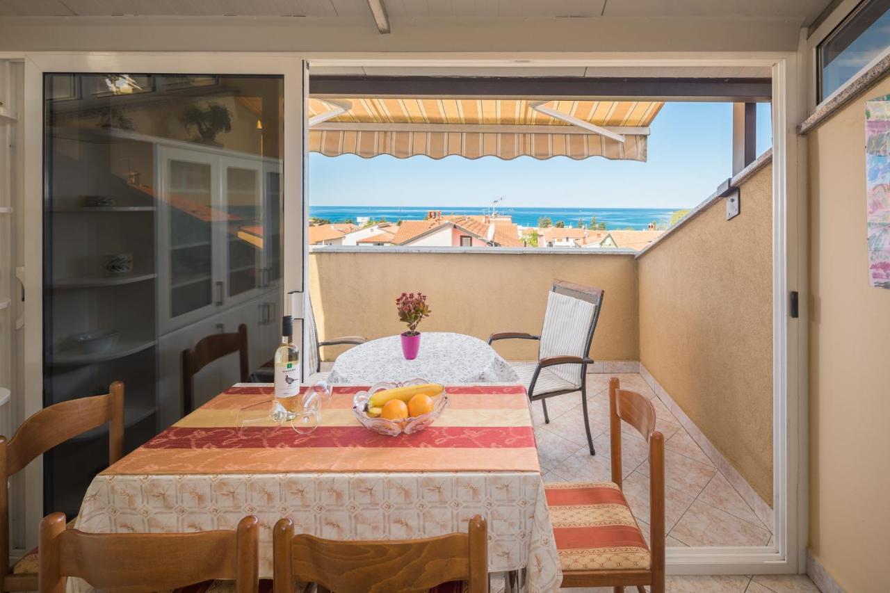 Appartamento Bella Vista Porec Esterno foto